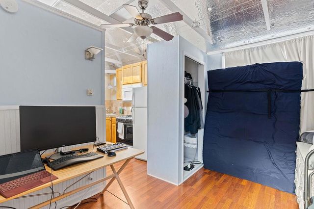 552 14th Ave, Santa Cruz, CA 95062