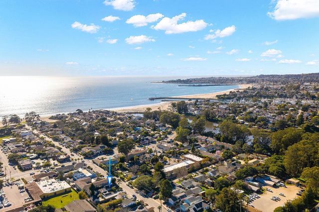 552 14th Ave, Santa Cruz, CA 95062