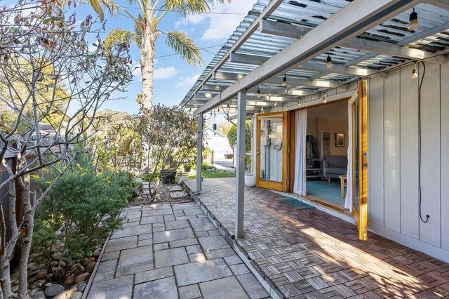 552 14th Ave, Santa Cruz, CA 95062