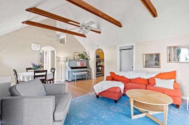 552 14th Ave, Santa Cruz, CA 95062