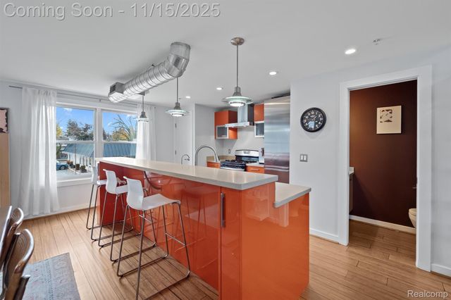 670 W 11 Mile Road, Royal Oak, MI 48067