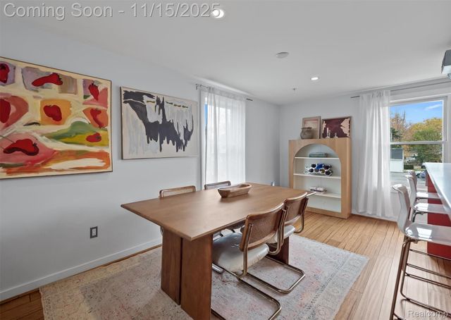 670 W 11 Mile Road, Royal Oak, MI 48067