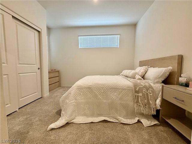 11852 Black Canary Avenue, Las Vegas, NV 89138