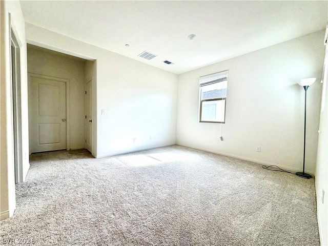 11852 Black Canary Avenue, Las Vegas, NV 89138