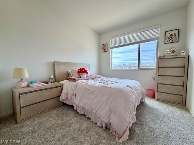 11852 Black Canary Avenue, Las Vegas, NV 89138