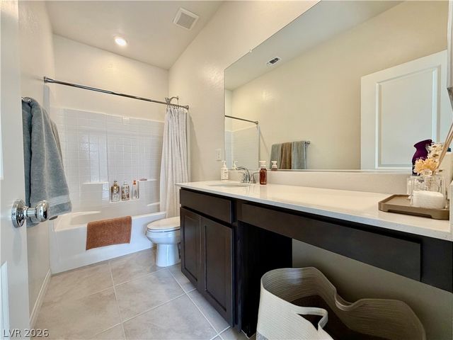 11852 Black Canary Avenue, Las Vegas, NV 89138