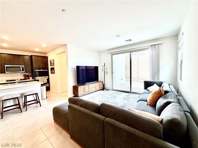 11852 Black Canary Avenue, Las Vegas, NV 89138
