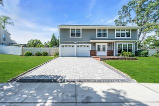 44 Apple Tree Drive, Hauppauge, NY 11788