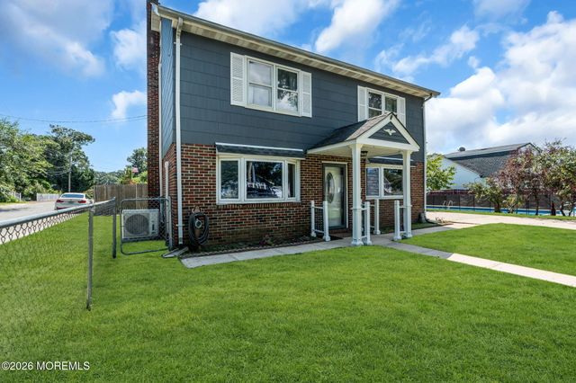 857 Stapleton Avenue, Brick, NJ 08723