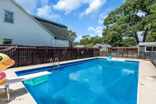 857 Stapleton Avenue, Brick, NJ 08723