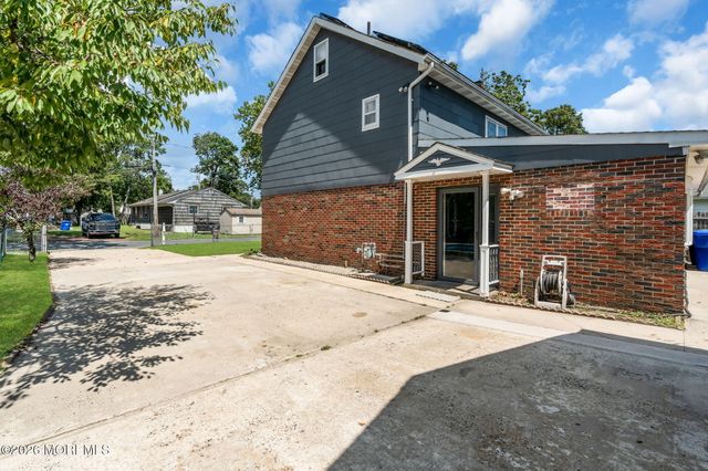 857 Stapleton Avenue, Brick, NJ 08723