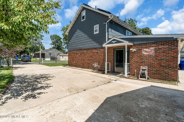 857 Stapleton Avenue, Brick, NJ 08723