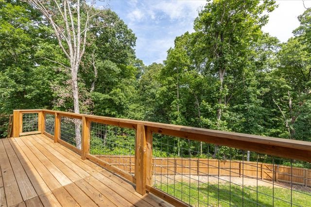 26 Ingleborough Drive, Bella Vista, AR 72715
