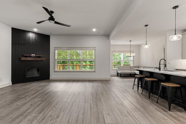 26 Ingleborough Drive, Bella Vista, AR 72715