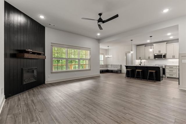 26 Ingleborough Drive, Bella Vista, AR 72715