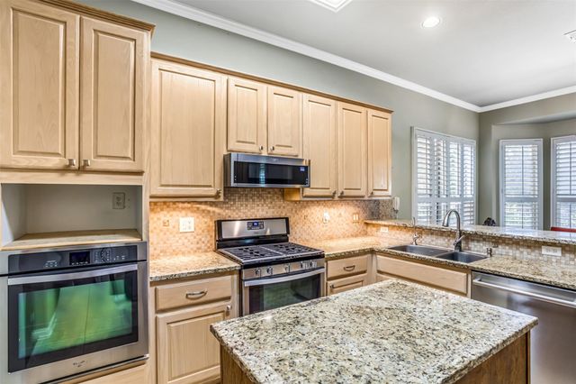 102 Wild Rose DR, Georgetown, TX 78633