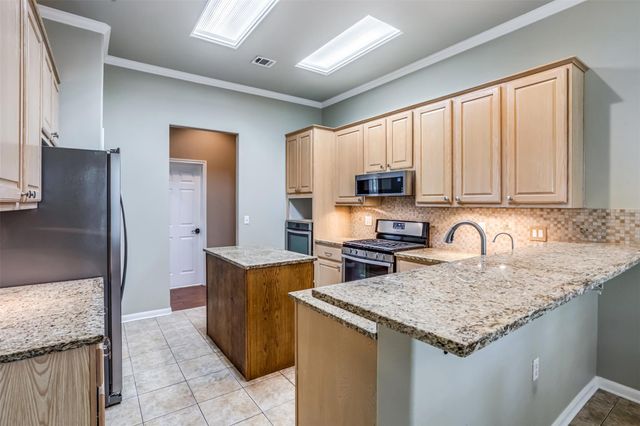 102 Wild Rose DR, Georgetown, TX 78633