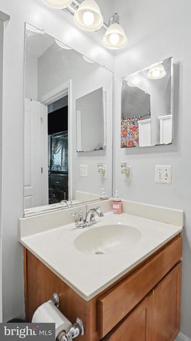 663 ANACOSTIA AVE NE, Washington, DC 20019