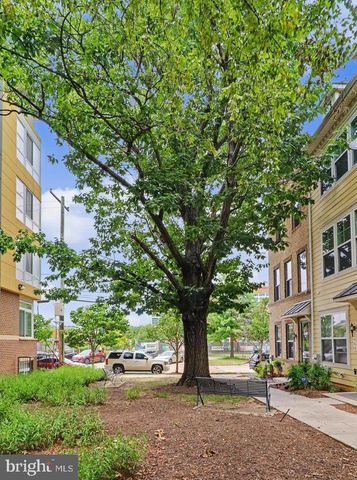 663 ANACOSTIA AVE NE, Washington, DC 20019