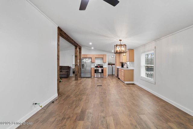 248 Kelley Ln, Elizabethtown, KY 42701