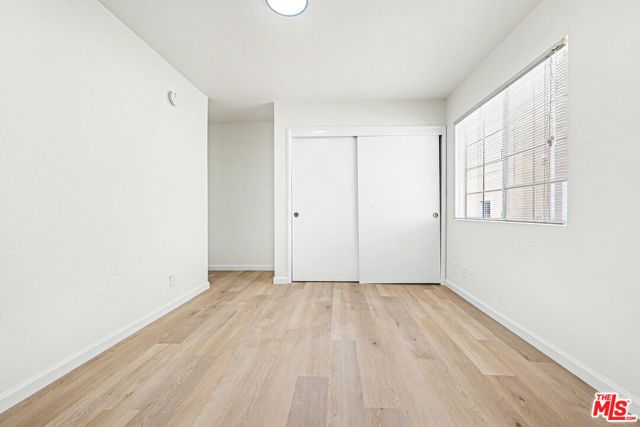 1820 S Barrington Avenue 202, Los Angeles, CA 90025