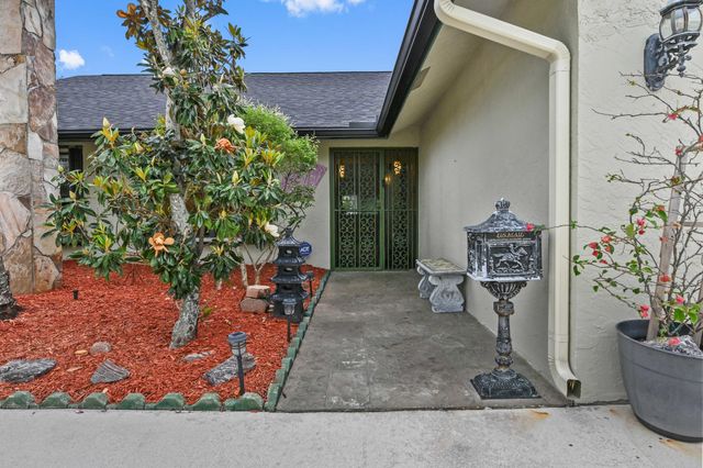 8372 Myakka Court, Lake Worth, FL 33467