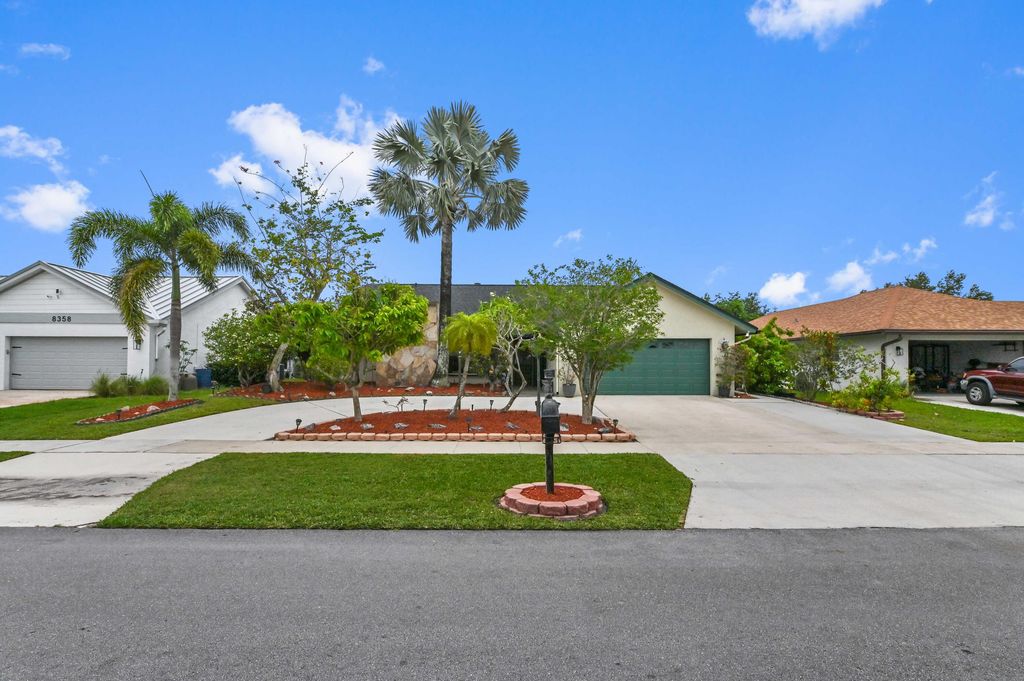 8372 Myakka Court, Lake Worth, FL 33467