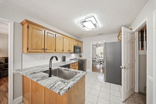 7291 W Cook Rd, Springfield, TN 37172