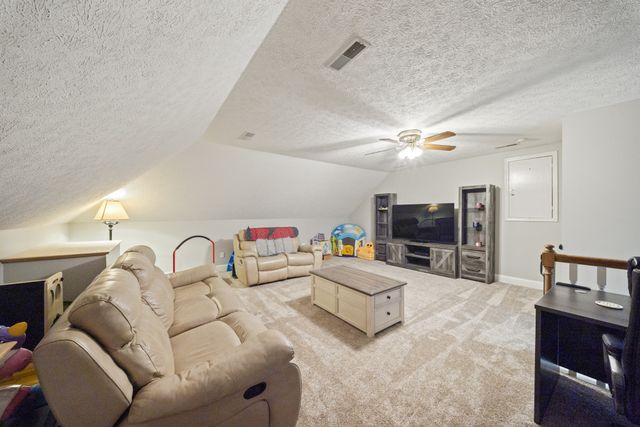 7291 W Cook Rd, Springfield, TN 37172