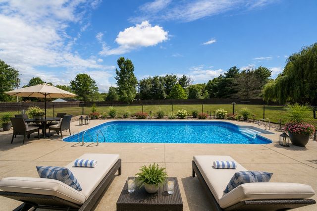 7291 W Cook Rd, Springfield, TN 37172