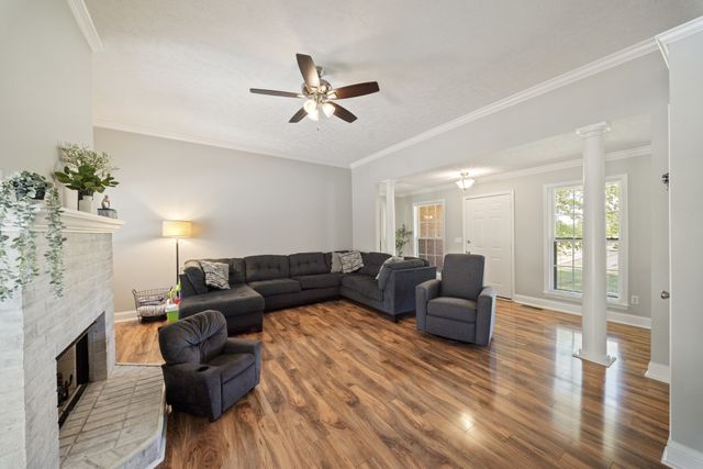 7291 W Cook Rd, Springfield, TN 37172