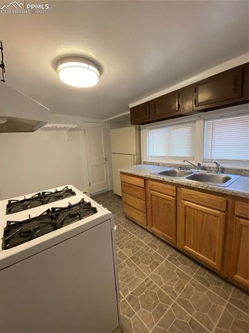 326 E St Vrain Street, Colorado Springs, CO 80903