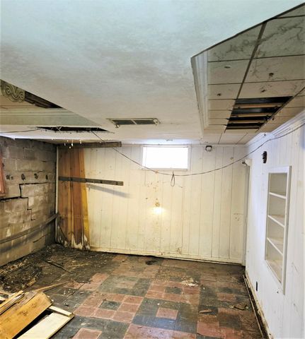 1217 3rd Street S, Moorhead, MN 56560