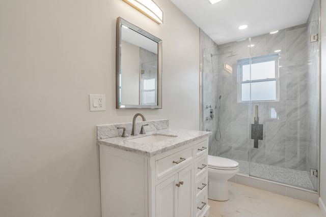 4019 N Tripp Avenue, Chicago, IL 60641