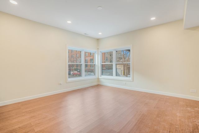 4019 N Tripp Avenue, Chicago, IL 60641