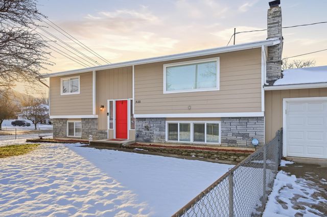 3120 S Progress Rd, Veradale, WA 99037