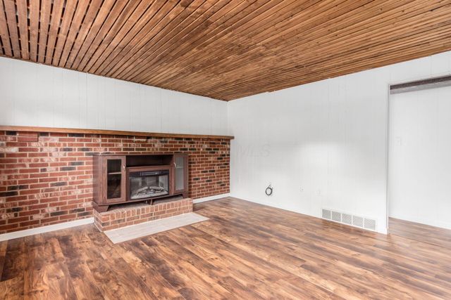 2463 Brown Road, Grove City, OH 43123