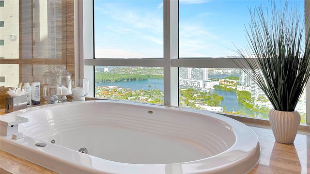 16001 Collins Ave 3004, Sunny Isles Beach, FL 33160