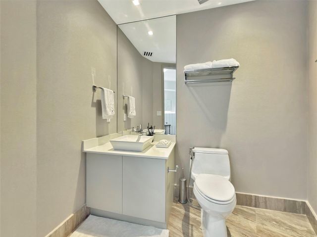 16001 Collins Ave 3004, Sunny Isles Beach, FL 33160