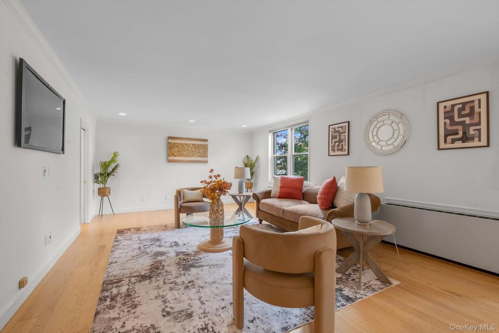 1390 Broadway 119, Hewlett, NY 11557 — photo 5