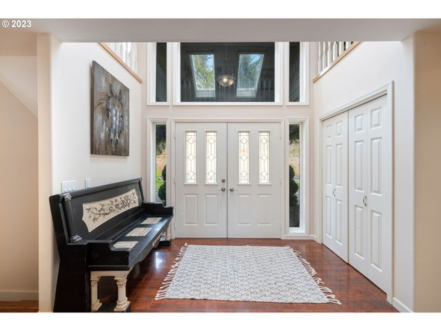 95037 HAYNES WAY Ln, North Bend, OR 97459