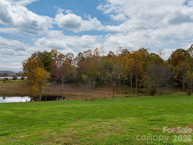 47 N Sweetwater Pond Road 54, Mills River, NC 28759