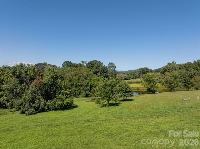 47 N Sweetwater Pond Road 54, Mills River, NC 28759