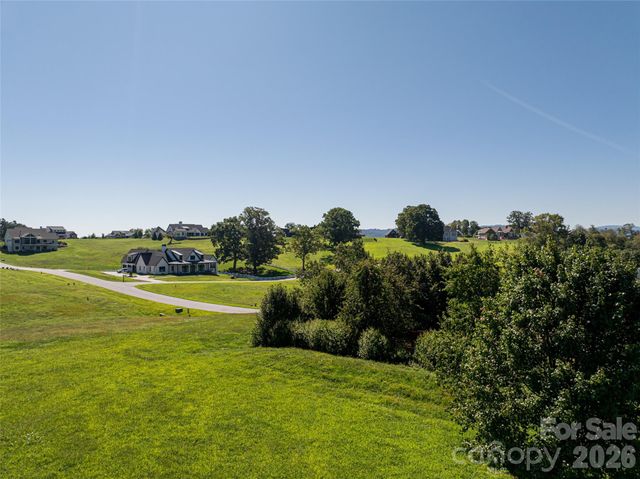 47 N Sweetwater Pond Road 54, Mills River, NC 28759