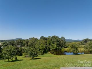 47 N Sweetwater Pond Road 54, Mills River, NC 28759