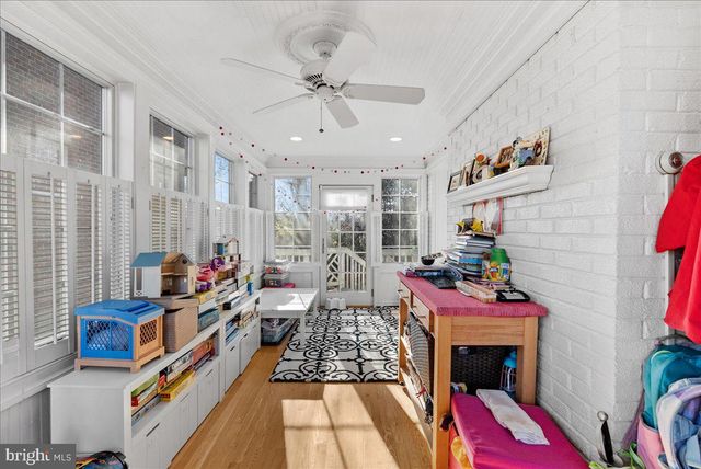 2412 N COLUMBUS ST, Arlington, VA 22207