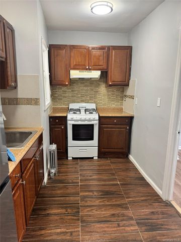 19713 Jamaica Avenue A, Hollis, NY 11423