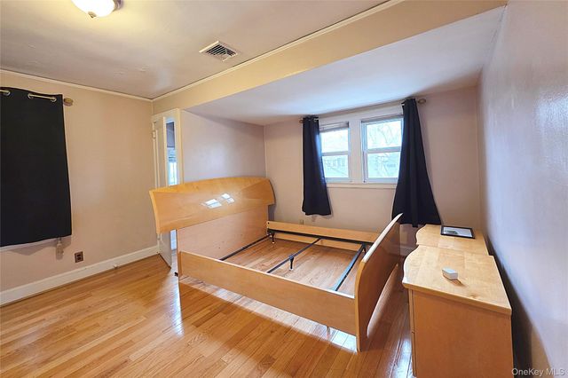 18 Prospect Street, Williston Park, NY 11596