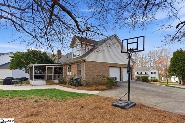 100 Bridle Way, Greer, SC 29650