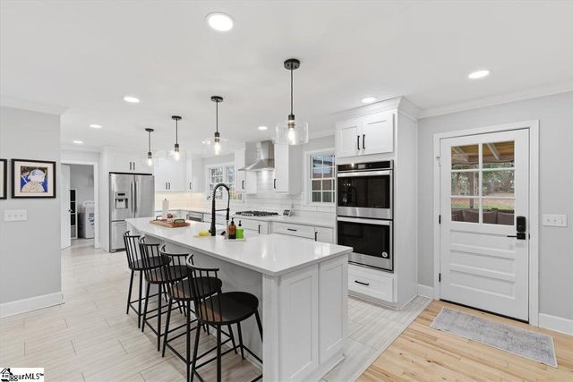 100 Bridle Way, Greer, SC 29650